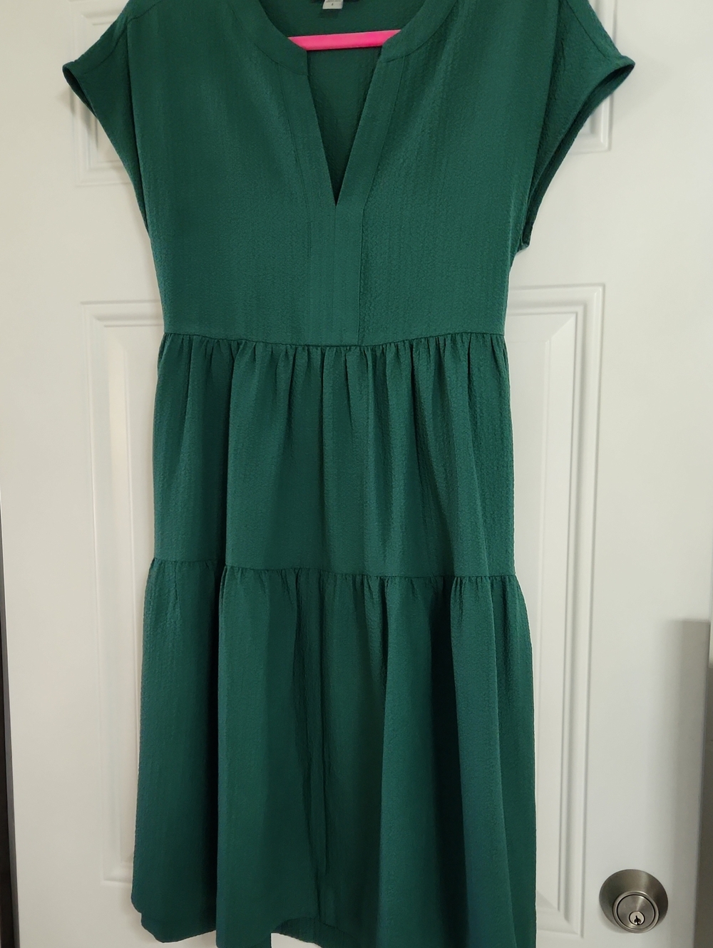 Calvin Klein Tiered V-Neck Midi Dress Green Size 8 Like New